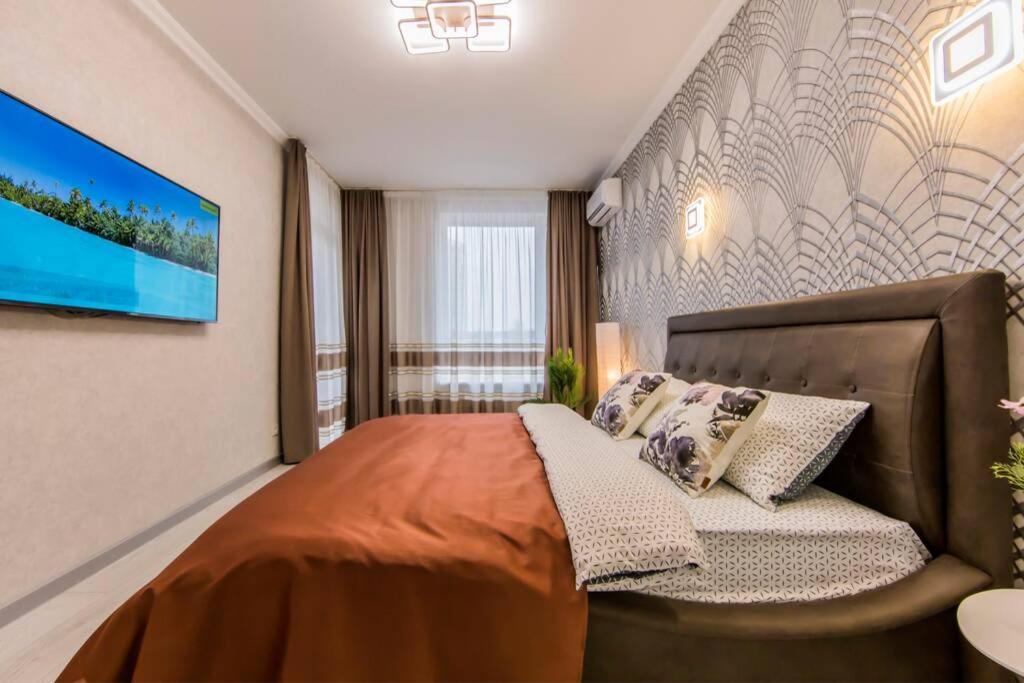 Новые Светлые Апартаменты Метро Славутич เคียฟ ภายนอก รูปภาพ